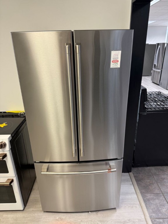 Cafe Café 18.6 Cu. Ft. Counter-depth French-door Refrigerator Stainless Steel CWE19SP2NS1
