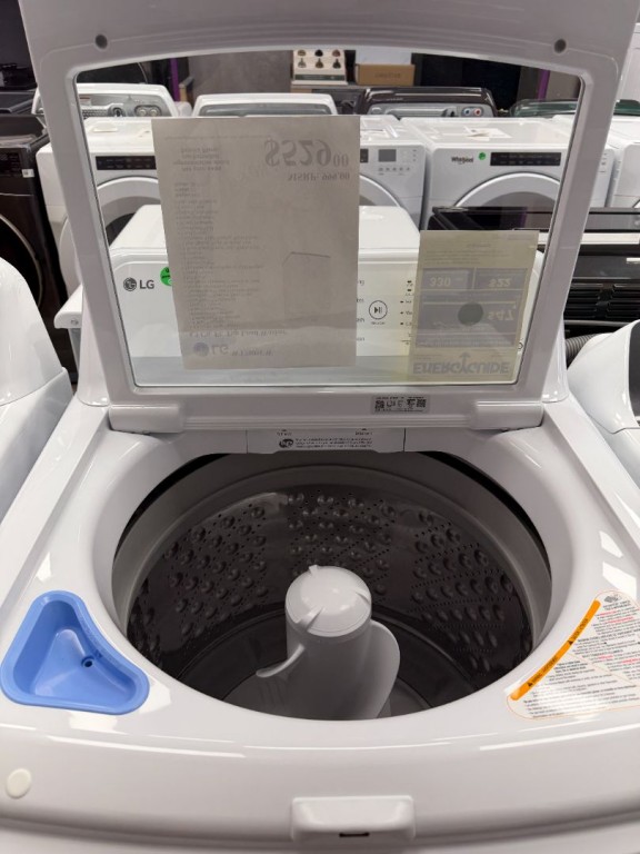 LG 4.3 Cu. Ft. Ultra Large Capacity Top Load Washer With 4-way™ Agitator & Turbodrum™ Technology White WT7005CW, product image 2 of 2