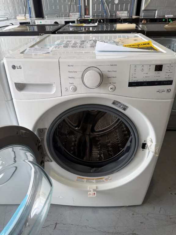LG 4.5 Cu. Ft. Ultra Large Front Load Washer White WM3400CW, product image 1 of 3
