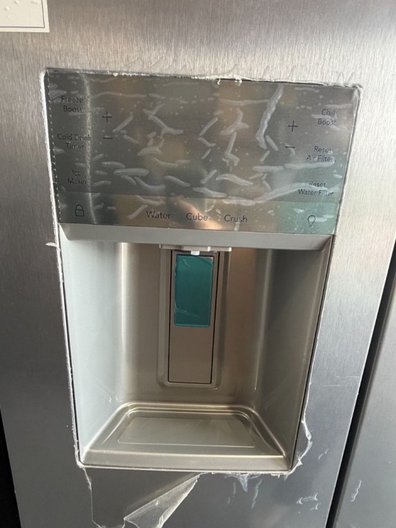 Electrolux 22.3 Cu. Ft. 33" Standard Depth Side by Side Refrigerator Stainless Steel GRSS2352AF, product image 4 of 5