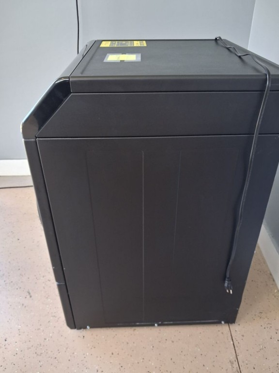 Speed Queen FF7 Front Load Washer with Pet Plus™ Black FF7009BN, product image 3 of 9