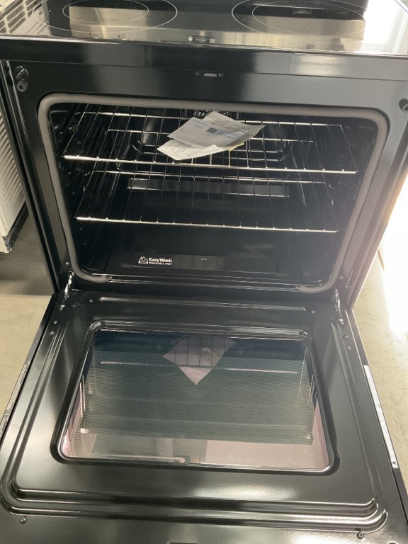 GE 30" Free-Standing Electric Convection Range with No Preheat Air Fry and EasyWash Oven Tray Stainless Steel GRF600AVSS