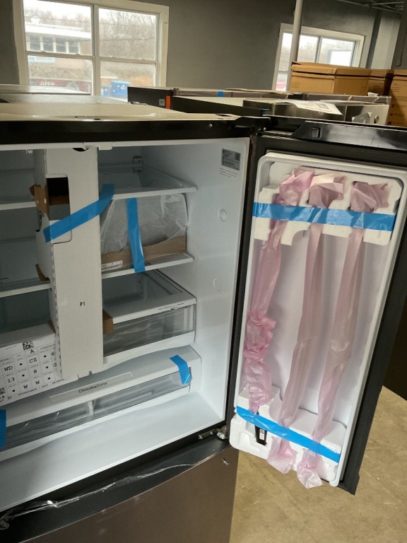 GE 27.7 Cu. Ft. Fingerprint Resistant French-Door Refrigerator Fingerprint Resistant Stainless Steel GFE28GYNFS, product image 3 of 6