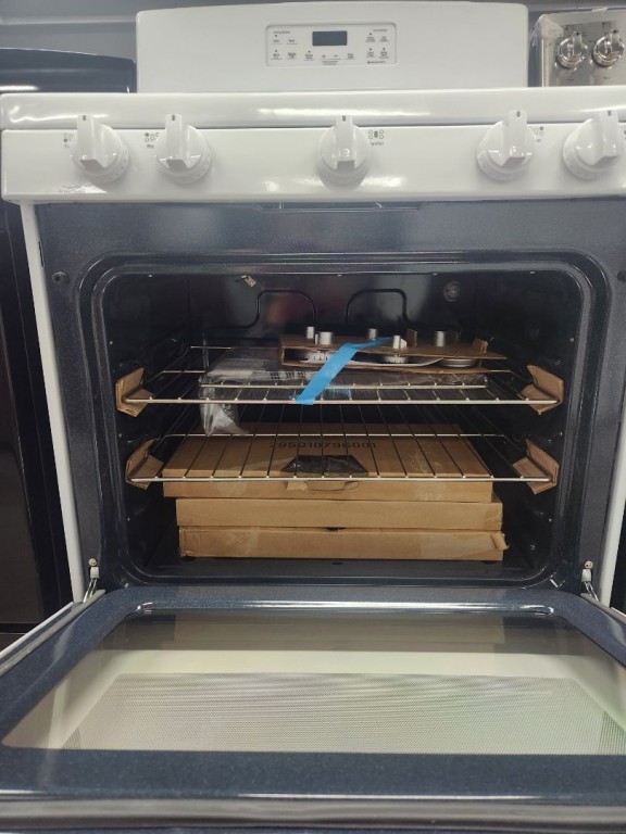 GE 30" Free-Standing Gas Range White JGBS66DEKWW, product image 2 of 23