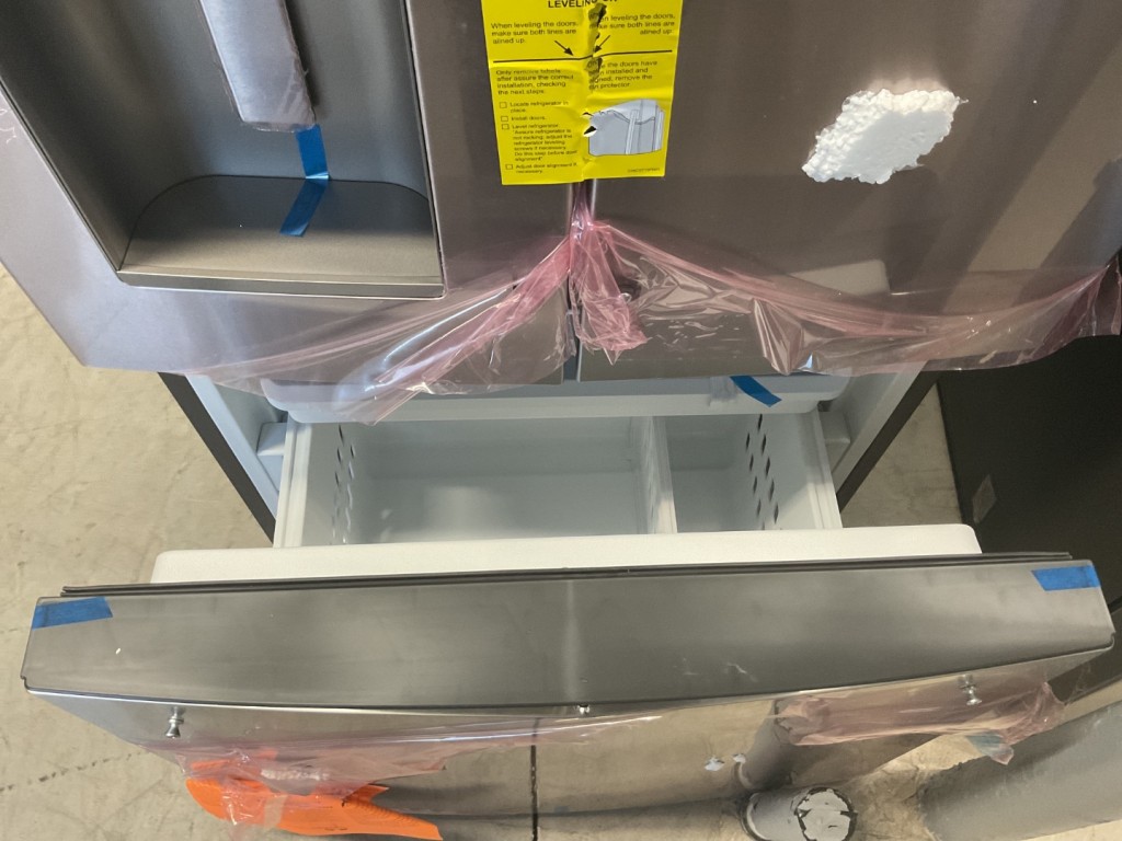 GE 23.6 Cu. Ft. French-Door Refrigerator Fingerprint Resistant Stainless Steel GFE24JYKFS, product image 3 of 15