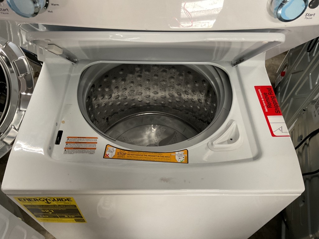GE Unitized Spacemaker 3.9 cu. ft. Capacity Washer with Stainless Steel Basket and 5.9 cu. ft. Capacity Electric Dryer White on White GUD27EESNWW, product image 3 of 14