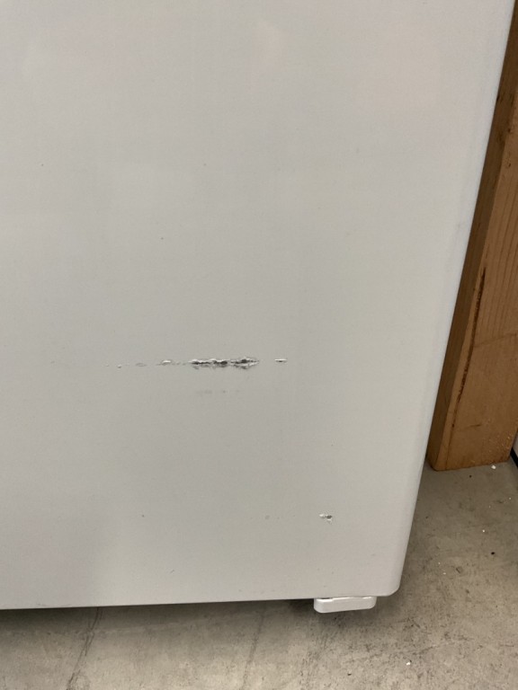 GE 17.5 Cu. Ft. Top-Freezer Refrigerator White GTS18HGNRWW, product image 3 of 18