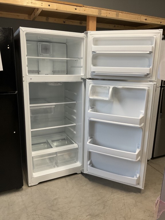 GE 17.5 Cu. Ft. Top-Freezer Refrigerator White GTS18HGNRWW, product image 5 of 18