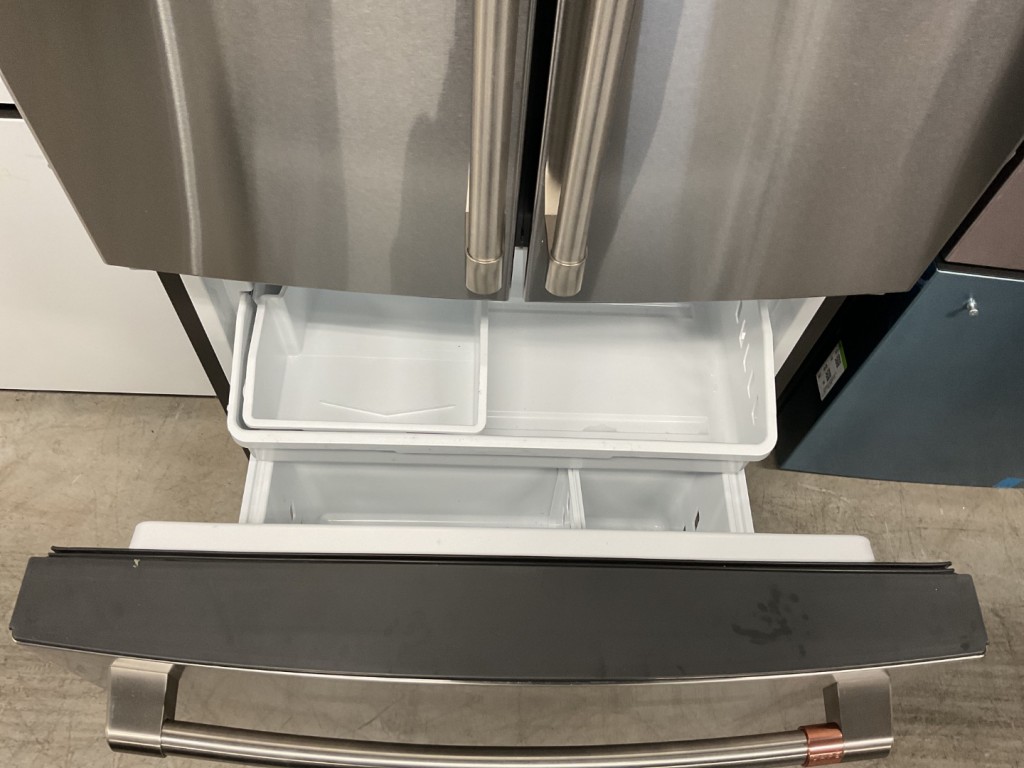 Cafe Café 18.6 Cu. Ft. Counter-depth French-door Refrigerator Stainless Steel CWE19SP2NS1, product image 3 of 25