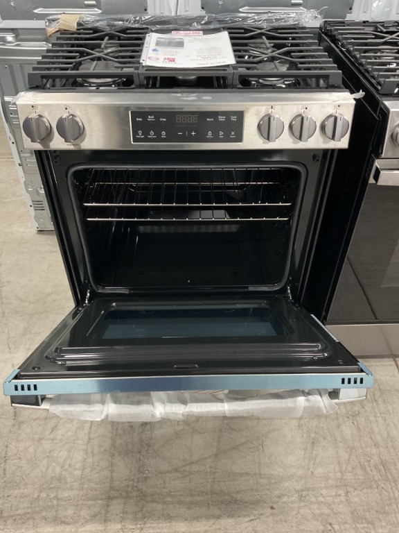 GE 30" Slide-In Front Control Gas Range with Crisp Mode Stainless Steel GGS500SVSS, product image 2 of 28