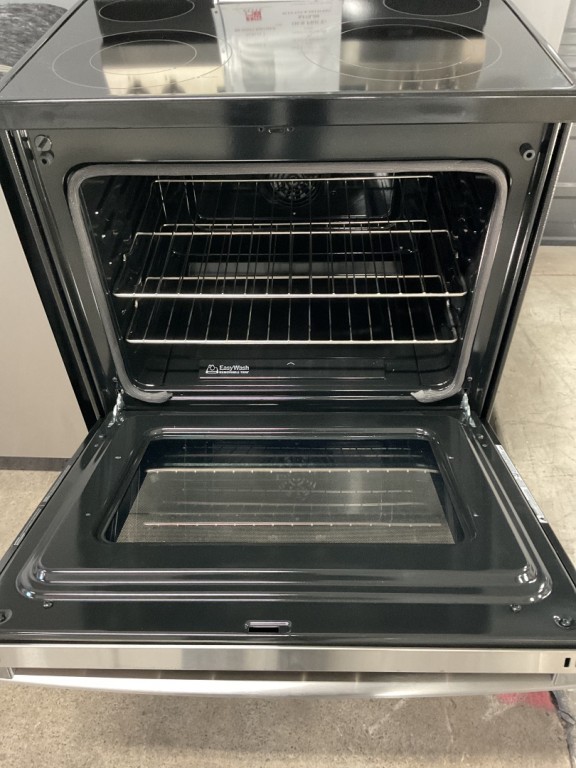 GE 30" Free-Standing Electric Convection Range with No Preheat Air Fry and EasyWash Oven Tray Stainless Steel GRF600AVSS, product image 2 of 40