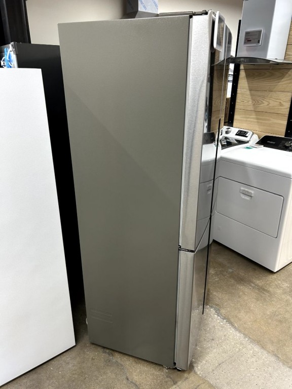 Haier Haier ENERGY STAR® 16.8 Cu. Ft. Quad Door RefrigeratorHaier ENERGY STAR® 16.8 Cu. Ft. Quad Door Refrigerator Stainless Steel QHE16HYPFS