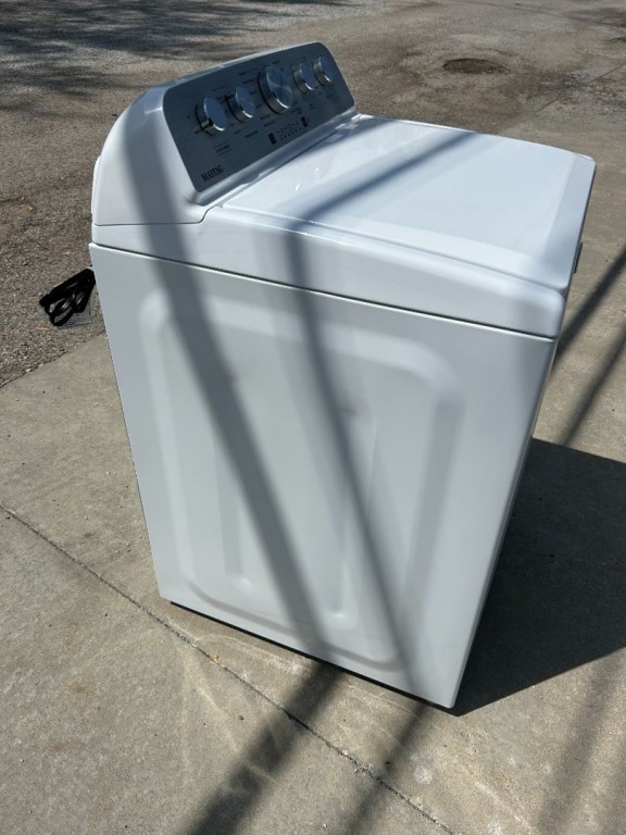 Maytag Top Load Washer with Extra Power - 4.5 cu. ft. White MVW5035MW