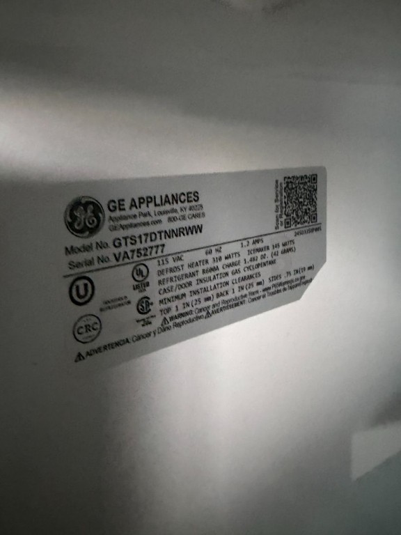 GE 16.6 Cu. Ft. Top-Freezer Refrigerator White GTS17DTNRWW