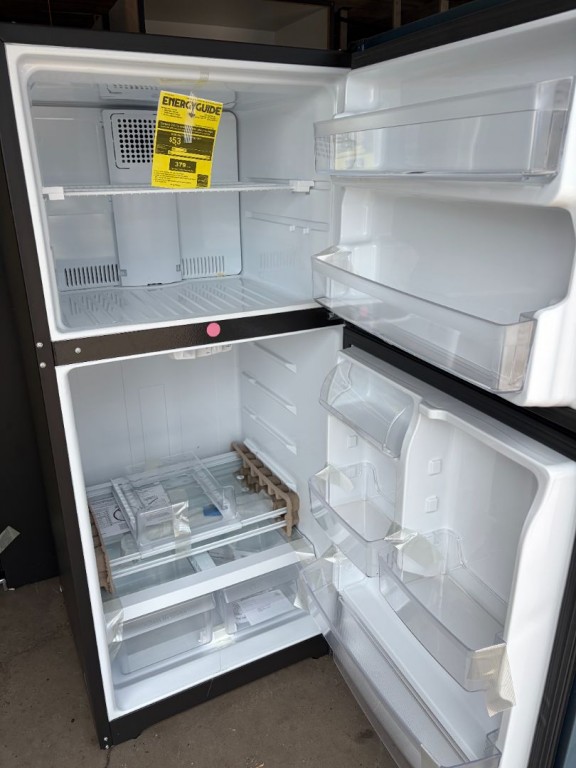 GE 19.2 Cu. Ft. Top-Freezer Refrigerator Stainless Steel GTE19JSNRSS