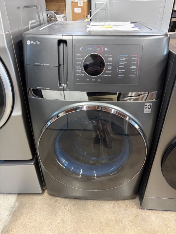 GE Profile 4.8 cu. ft. Capacity UltraFast Combo with Ventless Inverter Heat Pump Technology Washer/Dryer Carbon Graphite PFQ97HSPVDS