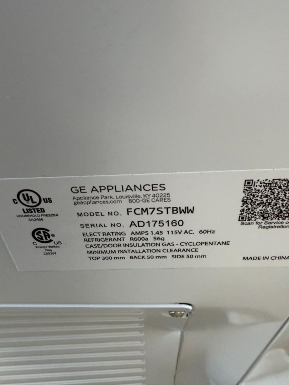 GE 7.0 Cu. Ft. Manual Defrost Chest Freezer White FCM7STWW