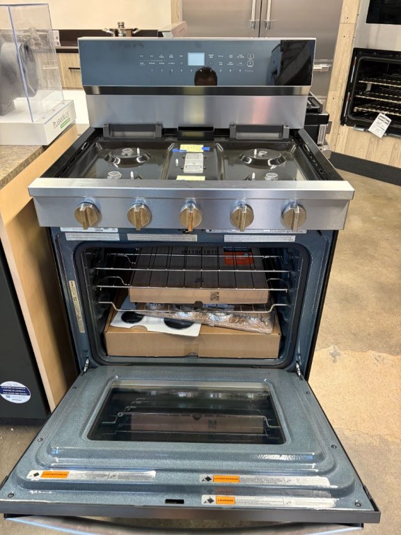 Whirlpool 30-inch Smart Gas Range with Air Cooking Technology, No Preheat Air Fry, Steam/Self Clean and High Speed Preheat Fingerprint Resistant Stainless Steel WFGS7530RZ, product image 2 of 23