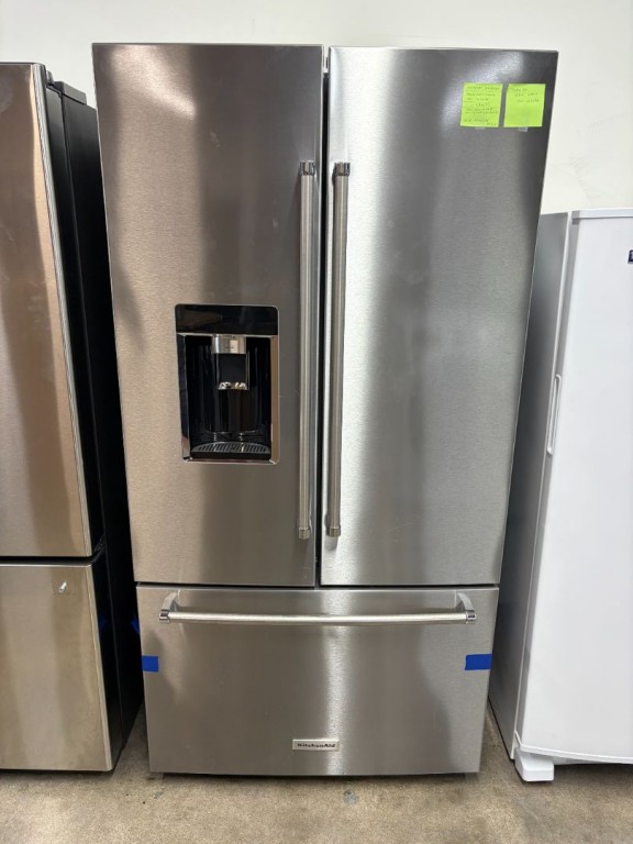 KitchenAid 23.8 cu. ft. 36" Counter-Depth French Door Platinum Interior Refrigerator with PrintShield® Finish Stainless Steel with PrintShield™ Finish KRFC704FPS, product image 2 of 100