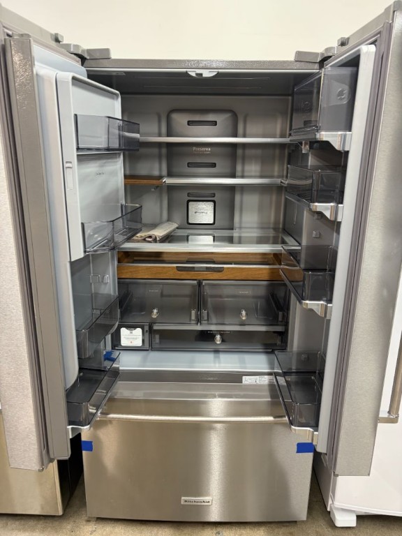 KitchenAid 23.8 cu. ft. 36" Counter-Depth French Door Platinum Interior Refrigerator with PrintShield® Finish Stainless Steel with PrintShield™ Finish KRFC704FPS, product image 3 of 100