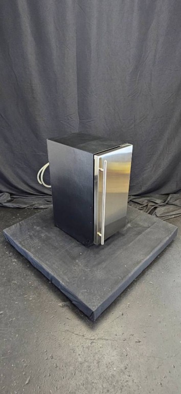 U-Line 15" Nugget Ice Machine Other UHNP315SS01A