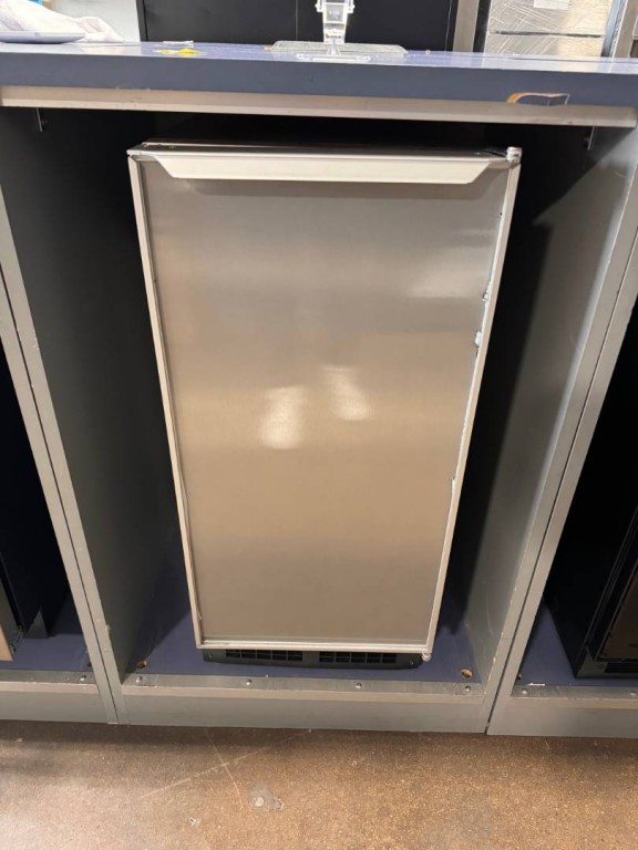 Scotsman 15" Undercounter Automatic Ice Cube Machine with Stainless Cabinet, Anodized Aluminum Door, and Drain Pump. Stainless Steel DCE33PA1SSD