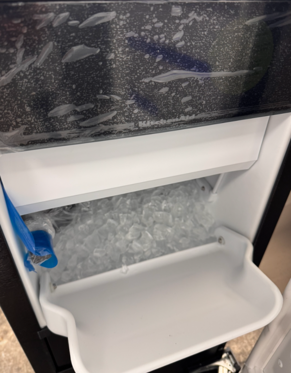 KitchenAid 15'' Automatic Ice Maker with PrintShield™ Finish Stainless Steel with PrintShield™ Finish KUIX335HPS