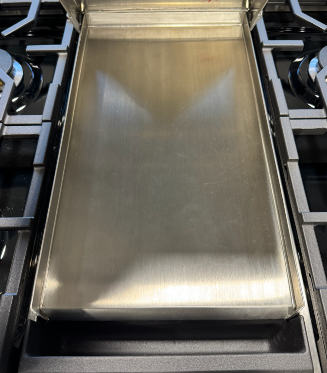 Monogram 36" Dual-Fuel Professional Range with 4 Burners and Griddle Stainless Steel ZDP364NDTSS