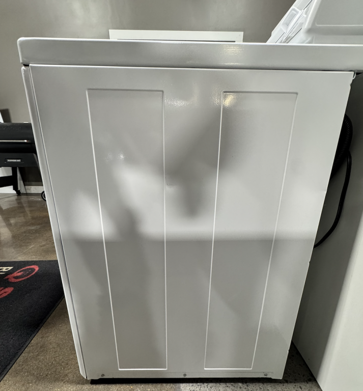 Speed Queen Top Load Washer with Large 3.19 cu. Ft. Stainless Steel Basket ‐ MECHANICAL Controls ‐ NON VENDED White TV2000WN