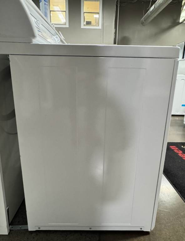 Speed Queen Top Load Washer with Large 3.19 cu. Ft. Stainless Steel Basket ‐ MECHANICAL Controls ‐ NON VENDED White TV2000WN