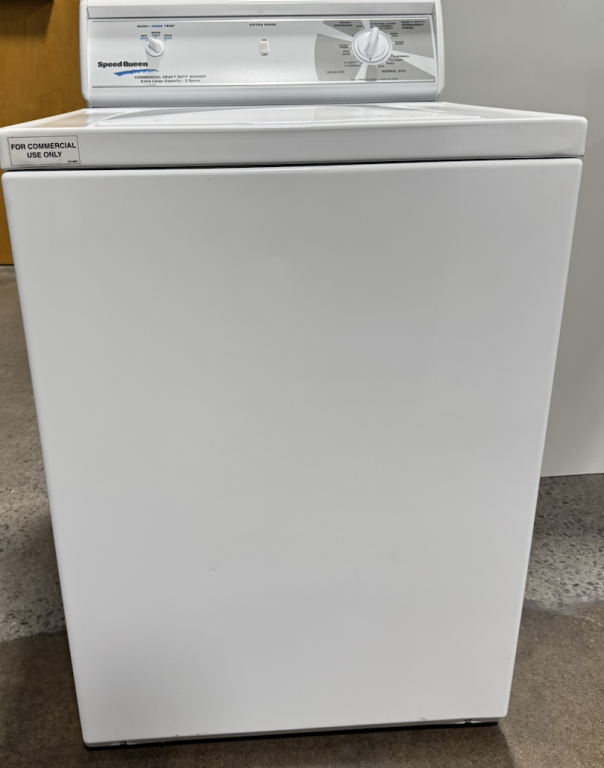 Speed Queen Top Load Washer with Large 3.19 cu. Ft. Stainless Steel Basket ‐ MECHANICAL Controls ‐ NON VENDED White TV2000WN