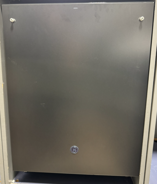 GE Top Control with Stainless Steel Interior Dishwasher with Sanitize Cycle Fingerprint Resistant Black Slate GDT670SFVDS