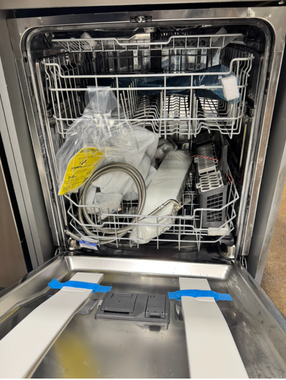GE Fingerprint Resistant Top Control with Stainless Steel Interior Dishwasher with Sanitize Cycle Fingerprint Resistant Slate GDP670SMVES