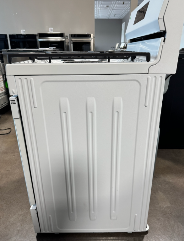 Frigidaire 30" Gas Range with Steam Clean White FCRG3062AW
