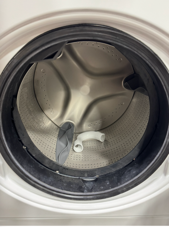 Speed Queen SF7 Stacked White Washer – Electric Dryer with Pet Plus™ White SF7008WE