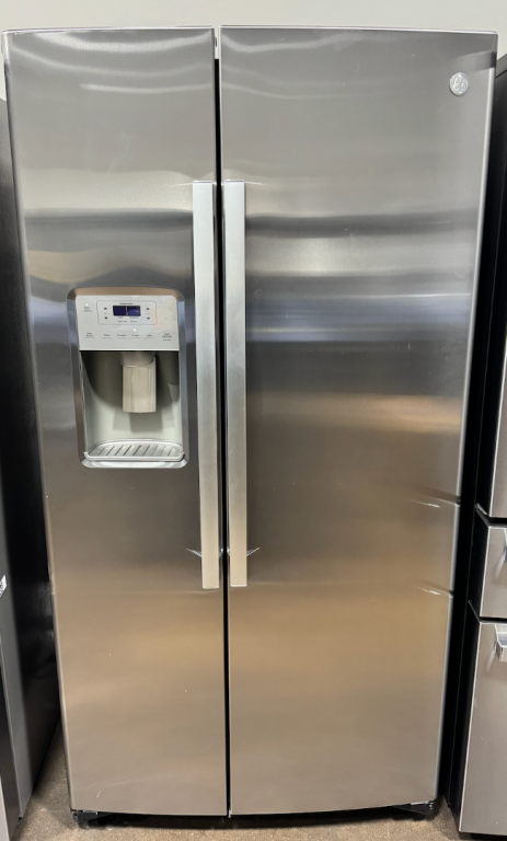 GE 25.1 Cu. Ft. Fingerprint Resistant Side-By-Side Refrigerator Fingerprint Resistant Stainless GSS25IYNFS
