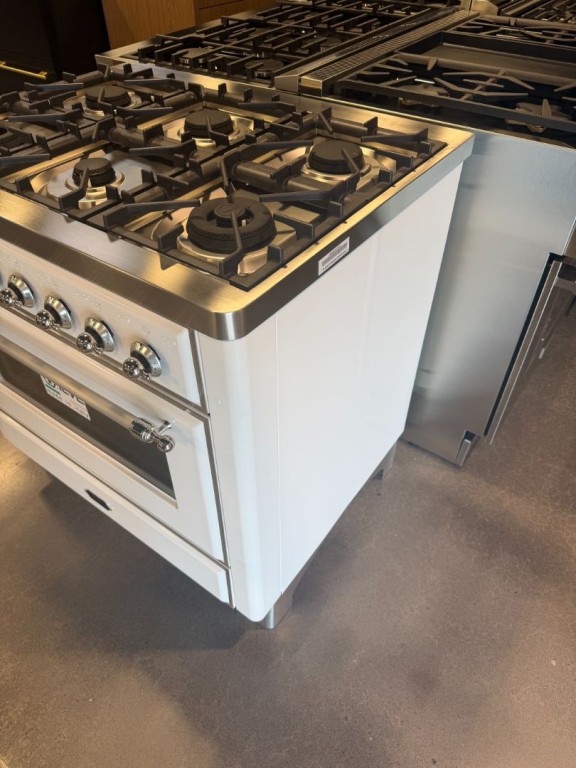 ILVE Majestic II Series 36" Dual Fuel Natural Gas Freestanding Range White UM096DNS3WHC, product image 6 of 6