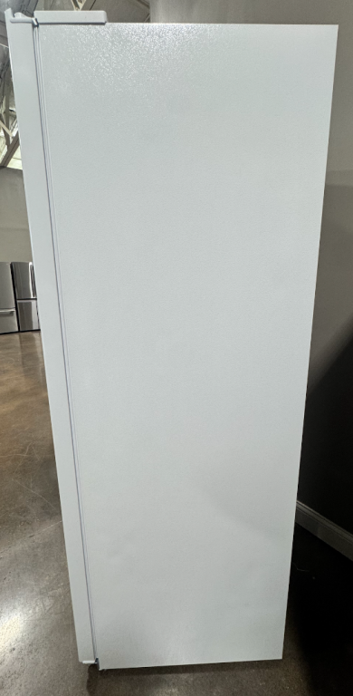 GE 21.3 Cu. Ft. Frost-Free Garage Ready Upright Freezer White FUF21SMRWW, product image 3 of 3